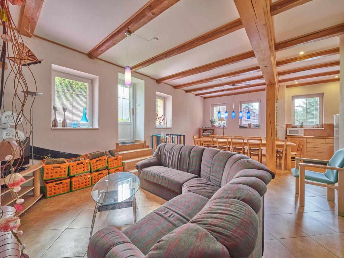 Holiday Home In Lampertice With Swimming Pool Bagian luar foto