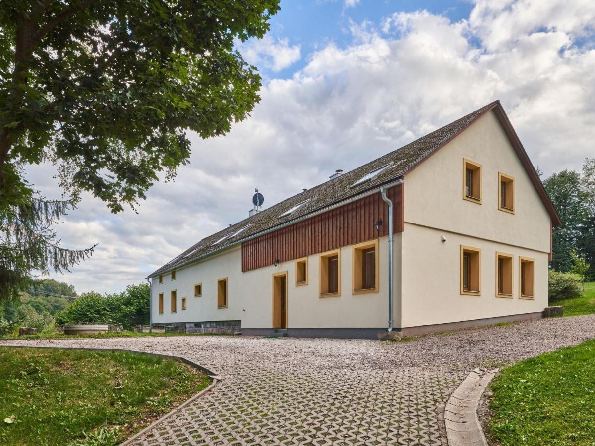 Holiday Home In Lampertice With Swimming Pool Bagian luar foto