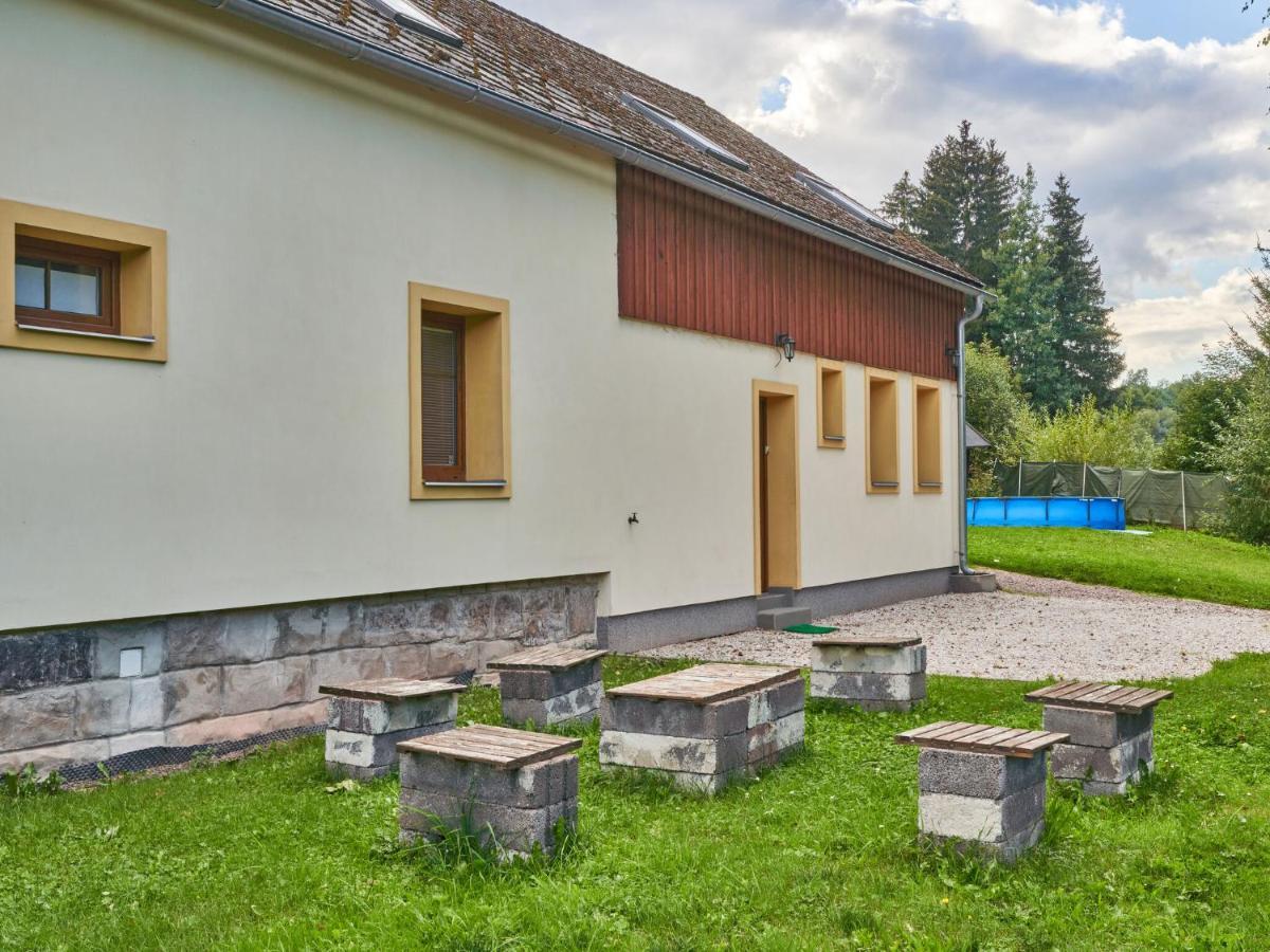 Holiday Home In Lampertice With Swimming Pool Bagian luar foto
