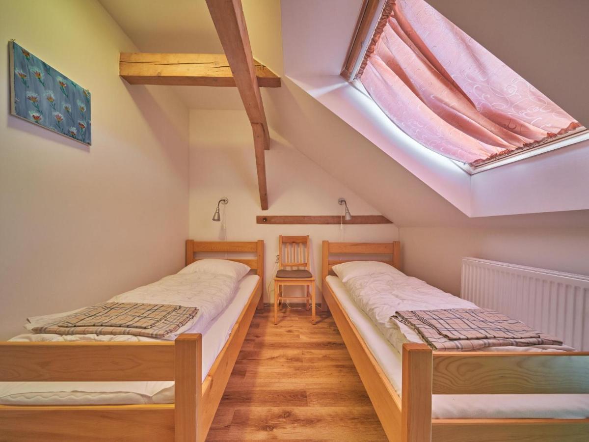 Holiday Home In Lampertice With Swimming Pool Bagian luar foto