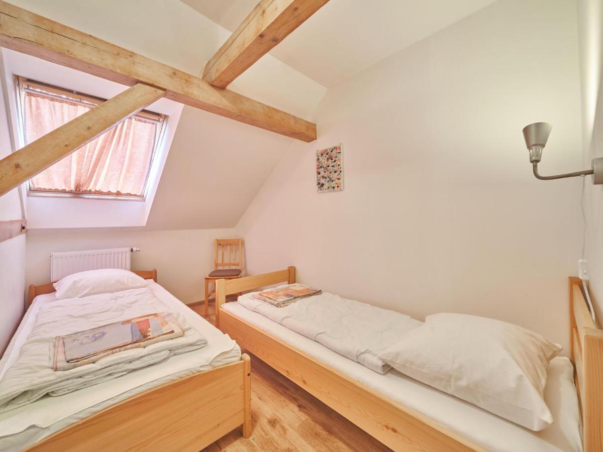 Holiday Home In Lampertice With Swimming Pool Bagian luar foto